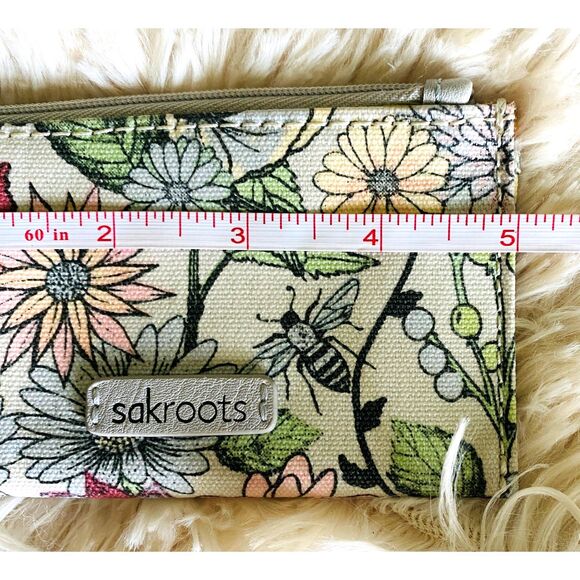 Sakroots Floral Crossbody Bag with ID Lanyard and Bee Keychain Boho Purse - Picture 11 of 15